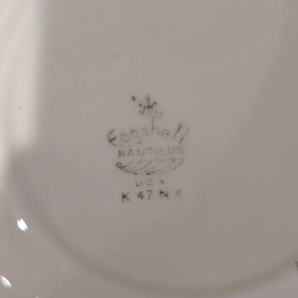 4 Vintage Homer Laughlin Eggshell Nautilus Ferndale China Rimmed Soup Bowl 8.25